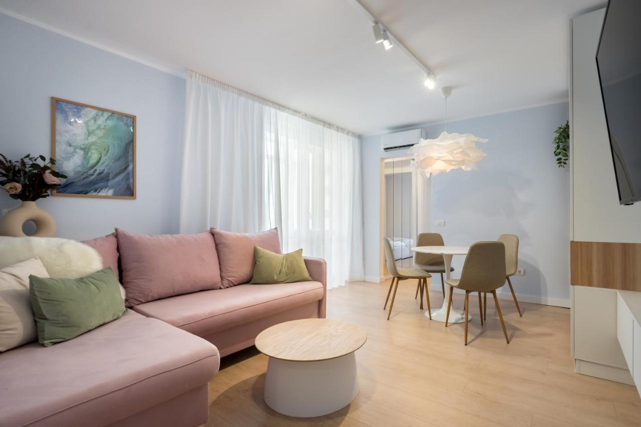 Candy Land Downtown Apartment 布加勒斯特 外观 照片