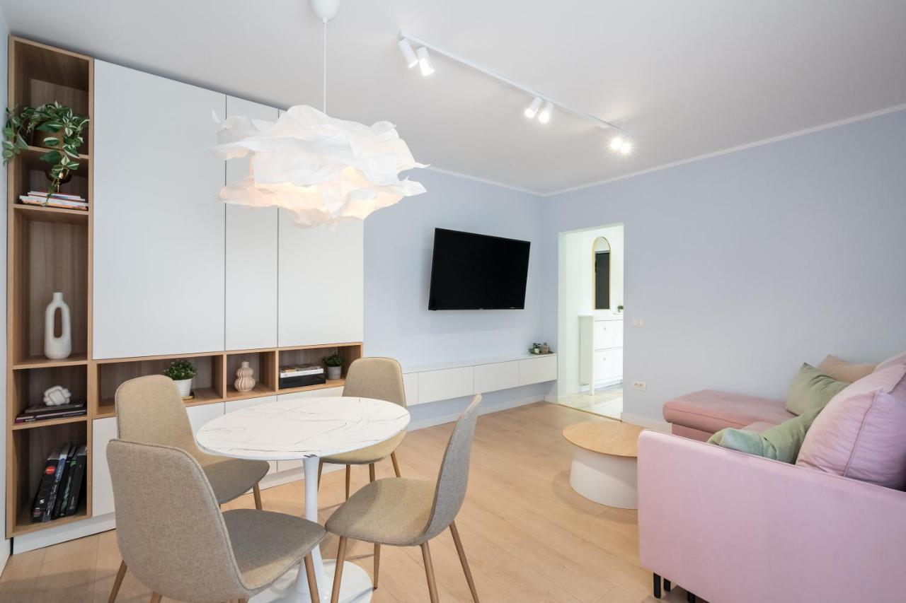 Candy Land Downtown Apartment 布加勒斯特 外观 照片